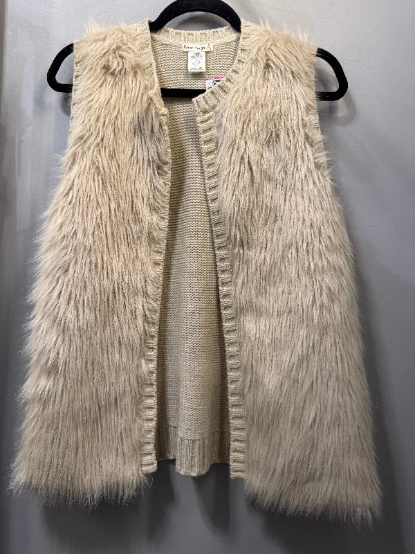 Vest Faux Fur & Sherpa By Love On A Hanger In Cream, Size: S