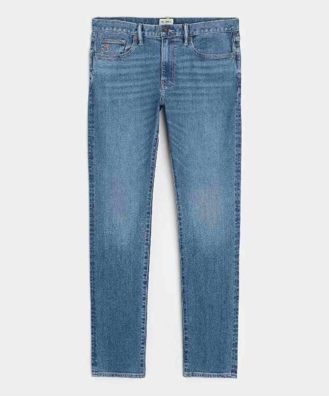 Slim Stretch Jean in Faded Blue Wash